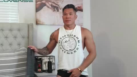 Snapshot of kevinkham chatting on 26, 4, 2026 kevinkham online show from 26, 4, 2026