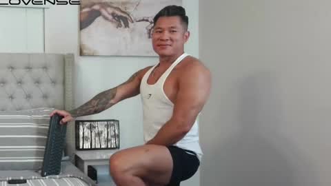 Snapshot of kevinkham chatting on 30, 4, 2026 kevinkham online show from 30, 4, 2026