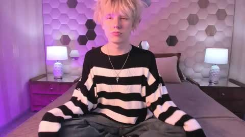 Snapshot of kevinm1lky chatting on 9, 11, 2025 Kevin online show from 9, 11, 2025