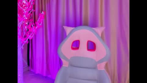 Keyla noa online show from 6, 1, 2026