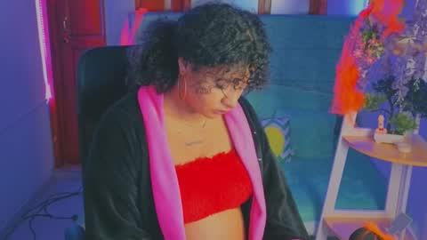 Snapshot of keyla_roberts_ chatting on 19, 10, 2025 Adhara. Help me reach 100 likes online show from 19, 10, 2025