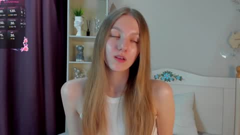 Snapshot of keylalong chatting on 20, 1, 2025 Hi Im Mary Glad to see you in my room PVT is open online show from 20, 1, 2025