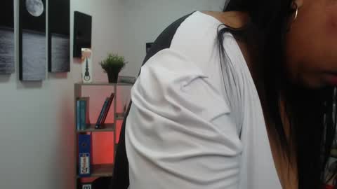 Keyla  online show from 6, 1, 2025