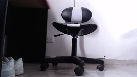 Snapshot of keylie_saenz28 chatting on 13, 11, 2025 online show from 13, 11, 2025