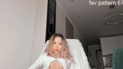 KHAESOO3 Yuna online show from 28, 2, 2026