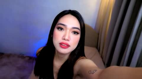 Snapshot of khaleesi_sonrisa chatting on 22, 4, 2026 sonrisa online show from 22, 4, 2026