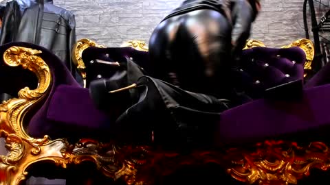 Snapshot of khaleesidomme chatting on 19, 12, 2024 Khaleesi online show from 19, 12, 2024