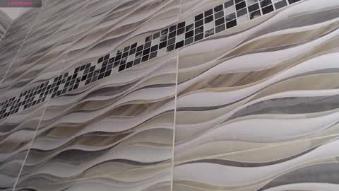 Snapshot of khloe33 chatting on 2, 3, 2026 khloe33 online show from 2, 3, 2026