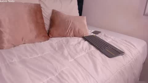 Khloe Cute online show from 16, 4, 2026