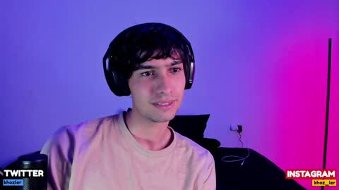 Snapshot of khozler_ chatting on 4, 1, 2025 khozler_ online show from 4, 1, 2025
