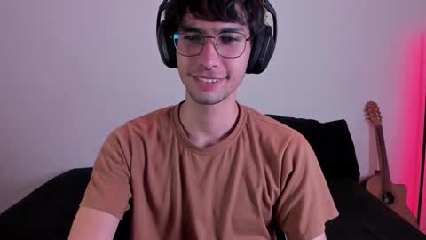 Snapshot of khozler_ chatting on 24, 2, 2025 khozler_ online show from 24, 2, 2025