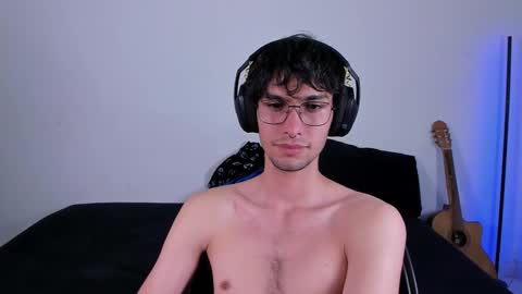 Snapshot of khozler_ chatting on 2, 3, 2025 khozler_ online show from 2, 3, 2025