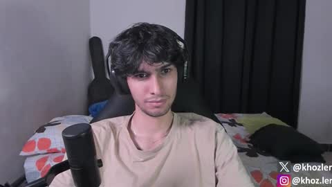 Snapshot of khozler_ chatting on 27, 10, 2025 khozler_ online show from 27, 10, 2025