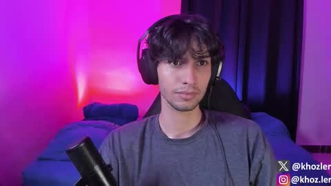 Snapshot of khozler_ chatting on 4, 11, 2025 khozler_ online show from 4, 11, 2025
