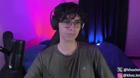 Snapshot of khozler_ chatting on 11, 11, 2025 khozler_ online show from 11, 11, 2025