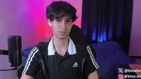 Snapshot of khozler_ chatting on 14, 11, 2025 khozler_ online show from 14, 11, 2025