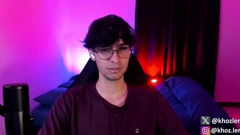 Snapshot of khozler_ chatting on 15, 11, 2025 khozler_ online show from 15, 11, 2025