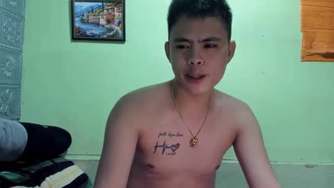 Snapshot of khylle_27 chatting on 9, 12, 2024 Khylle 27 online show from 9, 12, 2024