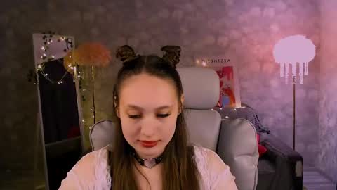 Snapshot of kiananowak chatting on 18, 5, 2026 Kiana online show from 18, 5, 2026