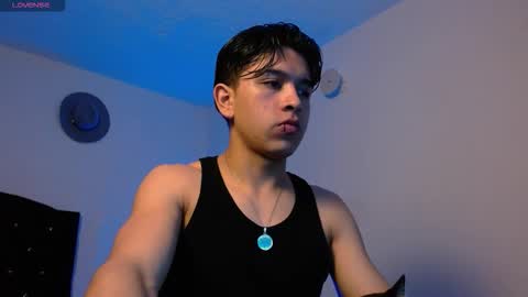 Adrian  Chlloe online show from 18, 12, 2025