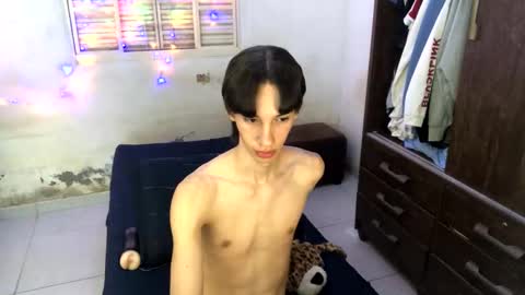 Snapshot of kiantwink chatting on 7, 1, 2025 kiantwink online show from 7, 1, 2025