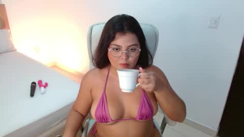 Snapshot of kiara2022 chatting on 16, 9, 2025 Kiara Evans online show from 16, 9, 2025
