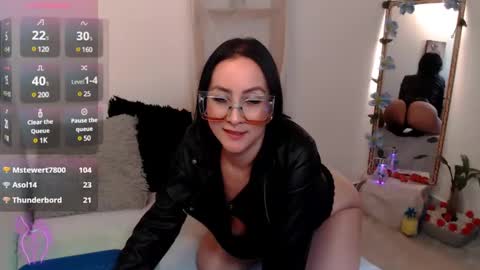 Snapshot of kiara_bermont chatting on 11, 3, 2025 Kiara Bermont online show from 11, 3, 2025
