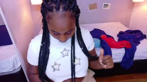 Snapshot of kiara_evanss chatting on 4, 8, 2026 Kiara online show from 4, 8, 2026