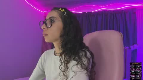 Snapshot of kiara_lovelyy chatting on 15, 6, 2026 Kiara online show from 15, 6, 2026