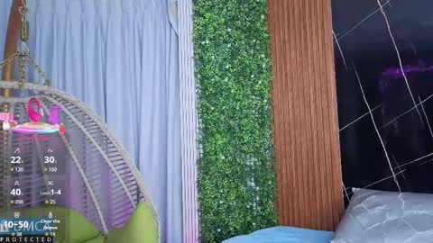 Kiara Zahiri online show from 20, 10, 2025