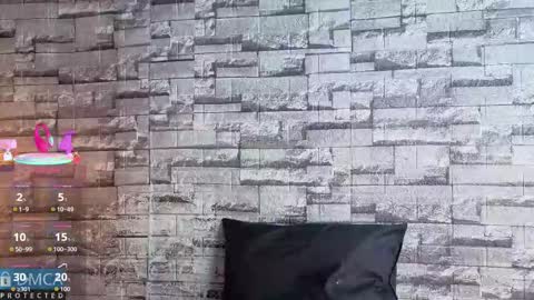 Kiara Zahiri online show from 24, 11, 2025