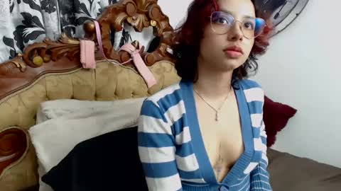 Snapshot of kiaralenon chatting on 5, 12, 2024 kiaralenon online show from 5, 12, 2024