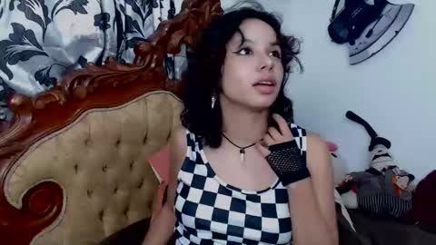 Snapshot of kiaralenon chatting on 3, 3, 2025 kiaralenon online show from 3, 3, 2025