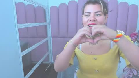 kiaraXMlif online show from 25, 2, 2026