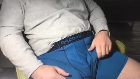 Snapshot of kickboxer04 chatting on 4, 3, 2025 kickboxer04 online show from 4, 3, 2025