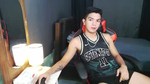 Snapshot of kiel_asianboy chatting on 5, 6, 2026 EJ online show from 5, 6, 2026