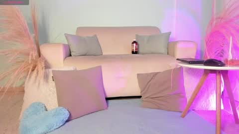 Snapshot of kiiimthompson chatting on 5, 2, 2025 Kim Thompson online show from 5, 2, 2025