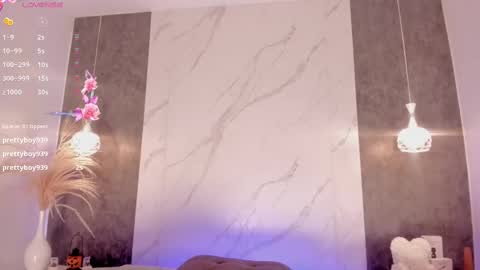 Snapshot of kiiimthompson chatting on 16, 10, 2025 Kim Thompson online show from 16, 10, 2025