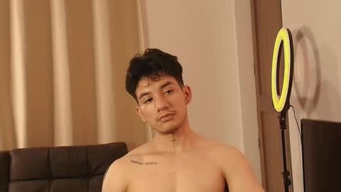 Snapshot of kikeruiz_19 chatting on 11, 11, 2025 kikeruiz 19 online show from 11, 11, 2025