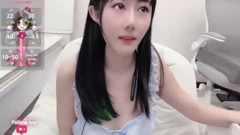 Snapshot of kiki_loveu chatting on 13, 1, 2025 kiki_loveu online show from 13, 1, 2025