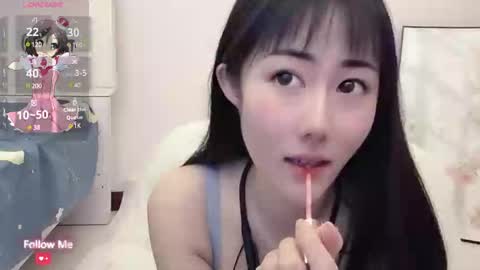 Snapshot of kiki_loveu chatting on 3, 3, 2025 kiki_loveu online show from 3, 3, 2025