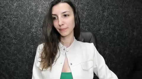 Snapshot of kikies_ chatting on 12, 11, 2025 Mika and Miranda online show from 12, 11, 2025