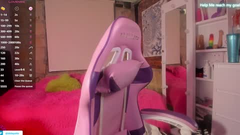 Snapshot of kikilepetite chatting on 24, 1, 2025 kiki online show from 24, 1, 2025