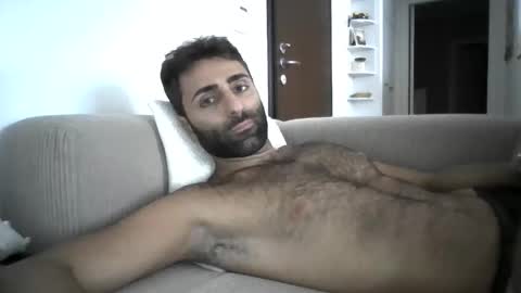 Snapshot of kikkus01 chatting on 10, 9, 2025 kikkus01 online show from 10, 9, 2025