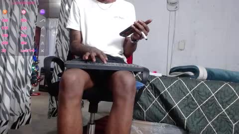 Snapshot of kilian_xx chatting on 14, 12, 2025 Kilian xxx online show from 14, 12, 2025