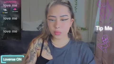 Kim online show from 5, 11, 2025