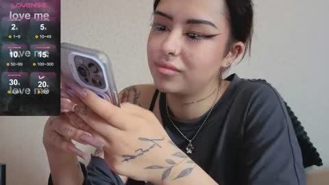 Snapshot of kim_brownie chatting on 13, 7, 2026 Kim online show from 13, 7, 2026