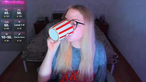 Snapshot of kim_girl_next_door chatting on 8, 2, 2026 KIM online show from 8, 2, 2026