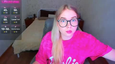 Snapshot of kim_girl_next_door chatting on 23, 2, 2026 KIM online show from 23, 2, 2026