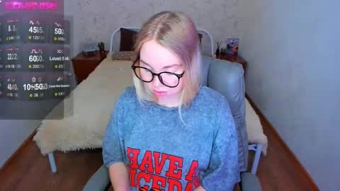 Snapshot of kim_girl_next_door chatting on 2, 3, 2026 KIM online show from 2, 3, 2026